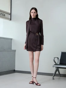 CHICVUE 女士方头高跟凉鞋，露背系带露趾性感裸色连衣裙高跟鞋，适合夏季 - 酒紅色 - 查看 6