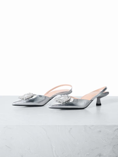 CHICVUE 女士水钻装饰纯色尖头后系带猫跟露跟高跟鞋，时尚舒适，优雅适合派对、宴会、晚宴等场合，秋冬季节穿着舒适，银色高跟鞋搭配商务正装，尽显优雅气质。