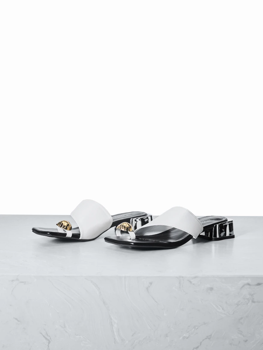 CHICVUE Dép xỏ ngón có khóa tròn bằng kim loại kiểu Pháp sang trọng dành cho nữ, dép hở ngón - trắng - Xem 1