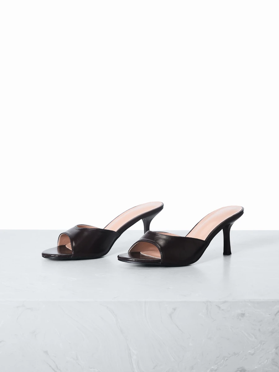 CHICVUE 女士优雅尖头光滑漆皮派对和工作百搭时尚高跟凉鞋 - 咖啡棕 - 查看 1