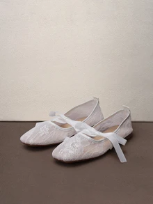 Hatastic Giày bệt nữ mũi vuông thắt nơ, giày bệt lưới ren thoáng khí khoét lỗ thời trang, giày búp bê Mary Jane thanh lịch và dịu dàng cho lễ hội âm nhạc. - Nơ ruy băng trắng - Xem 1