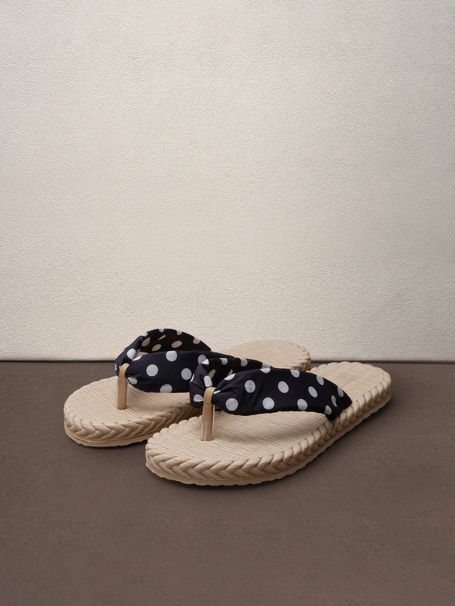 Hatastic 女士时尚优雅经典防滑户外沙滩豹纹人字拖，夏季，女士音乐节拖鞋 - 黑色 - 查看 1