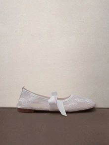 Hatastic Giày bệt nữ mũi vuông thắt nơ, giày bệt lưới ren thoáng khí khoét lỗ thời trang, giày búp bê Mary Jane thanh lịch và dịu dàng cho lễ hội âm nhạc. - Nơ ruy băng trắng - Xem 4