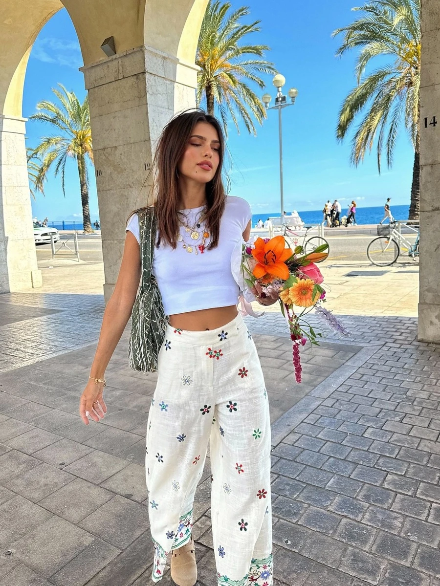 女士春夏新款优雅休闲时尚花卉植物数码印花直筒裤 - 侧边口袋，宽松版型，前钩扣，轻盈无弹梭织面料 - 彩色 - 查看 1