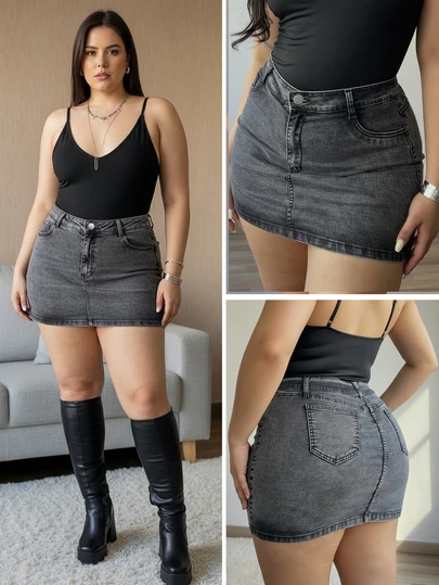 加大码黑色紧身牛仔迷你裙，纽扣和拉链细节设计，高弹力修身款式，适合女性
