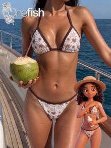 Onefish 女士白色和棕色热带棕榈印花比基尼套装，三角肩带滑动罩杯上衣，侧边系带可调节，低腰高衩泳裤，夏季沙滩泳装 - 白色 - 查看 2