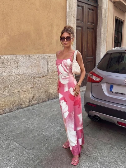 Đầm maxi nữ mùa hè thanh lịch, giản dị, màu hồng hoa văn, dây mảnh, hở lưng, thích hợp cho tiệc tùng, đi biển và nghỉ mát.