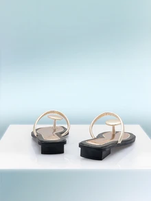 Rollcall 女士平底人字拖凉鞋，2025 年夏季新款时尚露趾系带平底拖鞋，金色 - 金色 - 查看 4