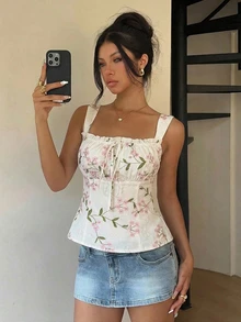 时尚印花吊带背心，胸部褶皱设计，露背剪裁，宽肩带，常规长度，无弹力梭织面料 - 杏色 - 查看 1