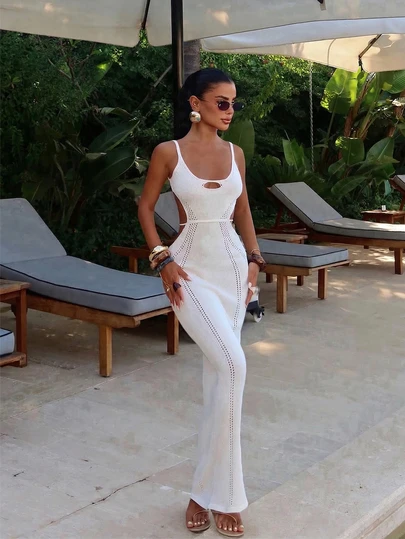 ZOREA Nouvelle robe d'été pour femmes à fines bretelles blanches, robe en tricot fine et ajourée au dos, style bohème sexy, vêtement de plage pour femmes, robe d'été de vacances