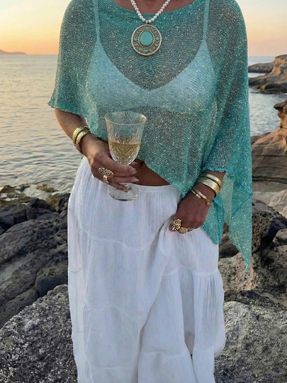 2026春夏新款不对称宽松下摆防晒上衣，适合海滩度假、泳池派对和休闲活动，散发清新休闲风。女士夏季服装，海滩度假装，泳池风，海滩防晒上衣，休闲度假风，清新夏日风，都市度假装，姐妹旅行必备，夏季派对装，约会装，休闲外出装。