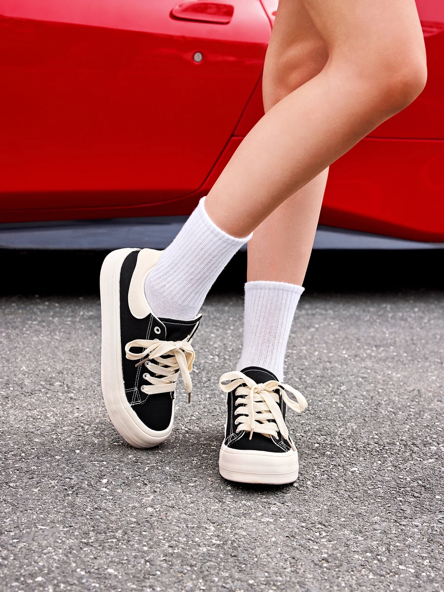 DareSee Fall/Winter Casual Black Canvas Sneakers For Women, Breathable And Versatile Round Toe Flat Skate Shoes For Spring And Summer Back To School - Black - View 1