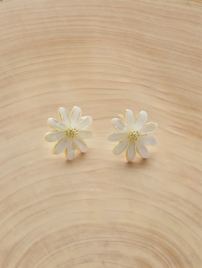 Glizzene Flower Shaped Stud Earrings Valentines