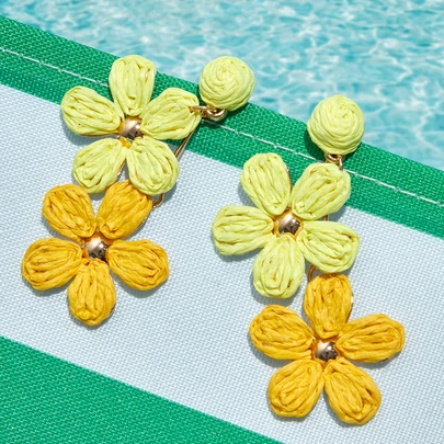 1 Pair Handmade Gradient Color Flower Rattan Earrings, Bohemian Style, Minimalist Design, Floral Tassel Earrings, Suitable For Women's Daily, Vacation, Party Wear