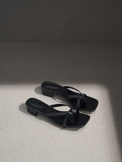 NobleVue 略大码夏季新款软皮方头凉鞋，小猫跟拖鞋，百搭细高跟女式人字拖凉鞋