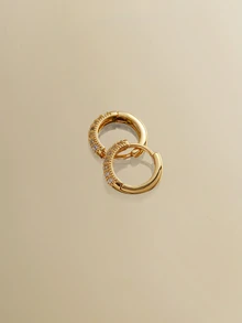 NobleVue 1 par de pendientes de circonita cúbica, pendientes pequeños de circonita cúbica color oro para perforación del cartílago, accesorios de joyería para bodas - Un par de aretes de diamantes de dos hileras. - Ver 4