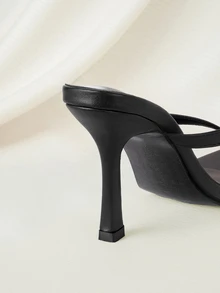 Clariva Women's Black Thong High Heel Fashion Sandals, Kitten Heel - Black - View 3