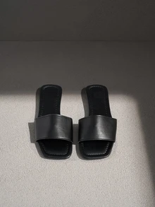 NobleVue 女士平底凉鞋，真皮套脚穆勒凉鞋，黑色，轻便柔软低跟舒适拖鞋，适合夏季休闲穿着 - 黑色 - 查看 2