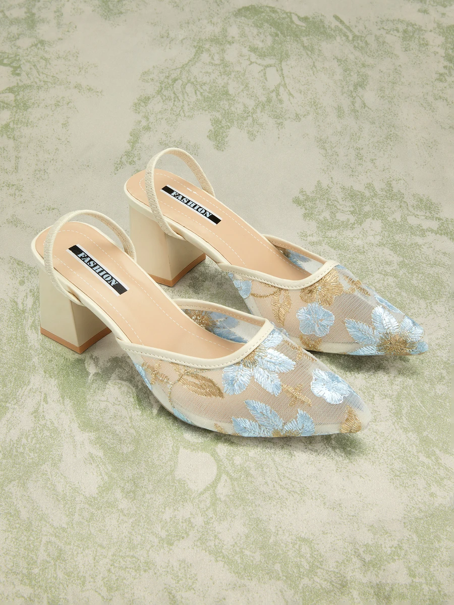 Rylithe Nuevos zuecos de tacón alto estilo chino en color blanco, sandalias slip-on con punta puntiaguda y bordado de encaje para mujer, elegantes, zapatos de tacón para mujer, elegantes, atuendos de fiesta, atuendos de verano - Azul - Ver 1