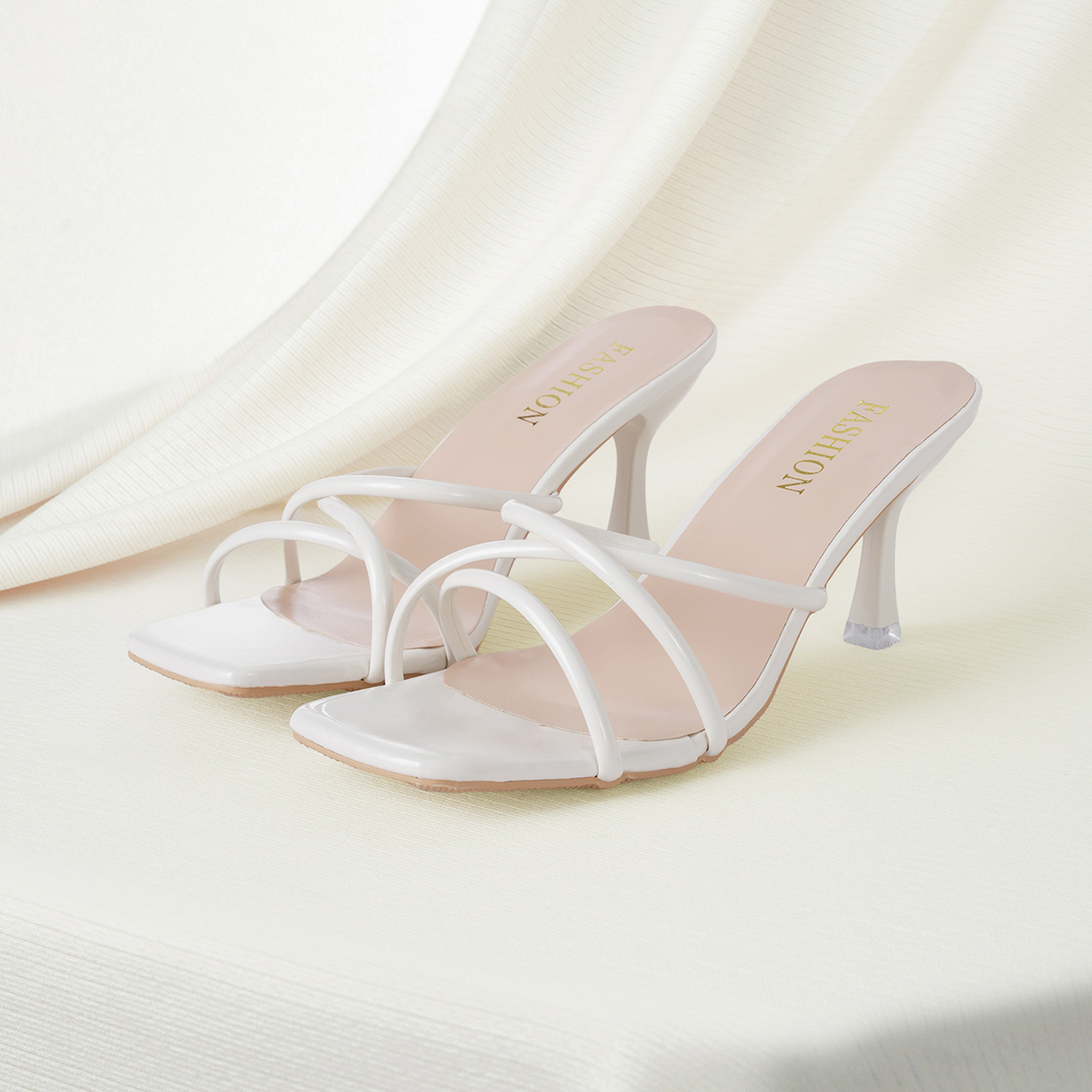 Sandalias casuales de tacón de aguja cuadrado de dedo abierto con diseño cruzado cómodo para mujer de talla grande, elegante para usar en la playa