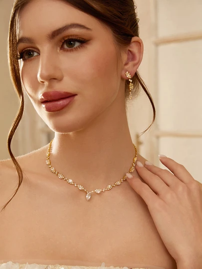 Etoivie Sparkling Crystal Cubic Zirconia Jewelry Set, 18K Gold Plated Necklace & Earring Set, Simple Yet Elegant, Perfect Accessory For Weddings, Parties And Any Occasions Wedding Wedding