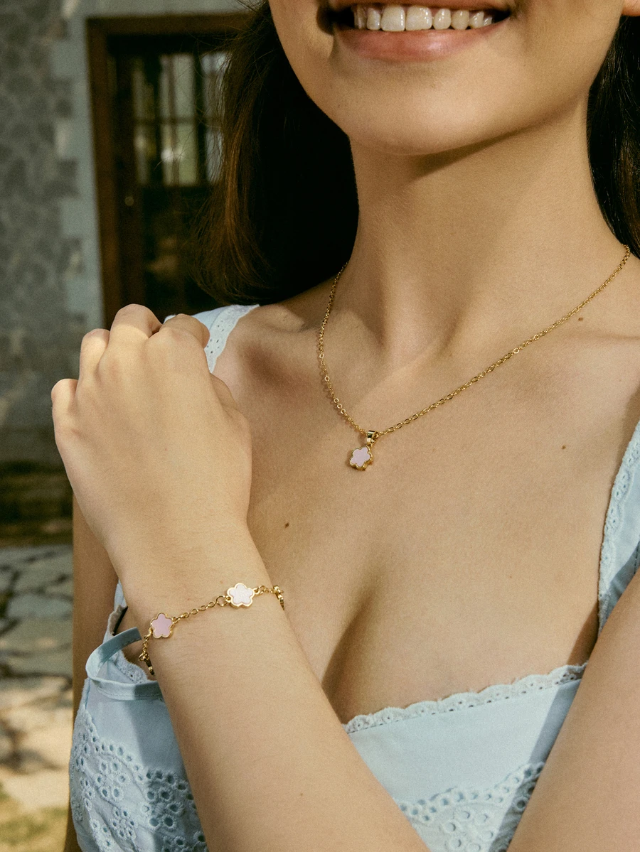 两件套，包含一条吊坠项链和一条手链，时尚奢华个性化简约金色星星花朵椭圆形首饰套装，适合作为女友礼物、婚礼礼物、毕业礼物、约会礼物或音乐节礼物 - 粉色 - 查看 1