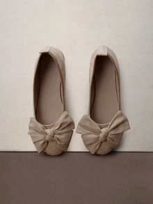 Hatastic Elegant Bow Decor Women's Classic Round Toe Flat Shoes - Soft Sole Slip-On Round Toe Flats, Lightweight And Comfortable - Fashionable Bow Design Showcases Graceful Style - Classic, Fashionable, Elegant, Versatile Back To School - Beige - View 2