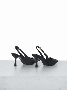 CHICVUE Women's Pointed Toe Kitten Heel Slip-On Sandals - Black - View 2