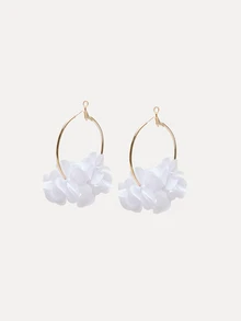 TuEzra 1pair Fashionable And Charming Floral Ear Hoops For Women's Vacation, Party And Dating - White - View 1