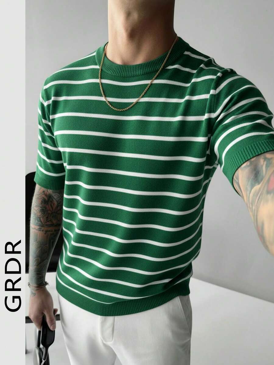 Suéter de punto de cuello redondo de manga corta con rayas minimalistas básicas para hombres GRDR - Verde - Ver 1