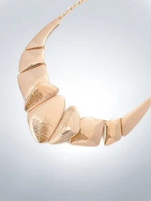 Rollcall 1pc Fashionable New Minimalist Creative Versatile Personalized Geometric Multi-Shape Hammered Metal Splice Exaggerated Bib Necklace, Women Jewelry - Yellow Gold - View 3