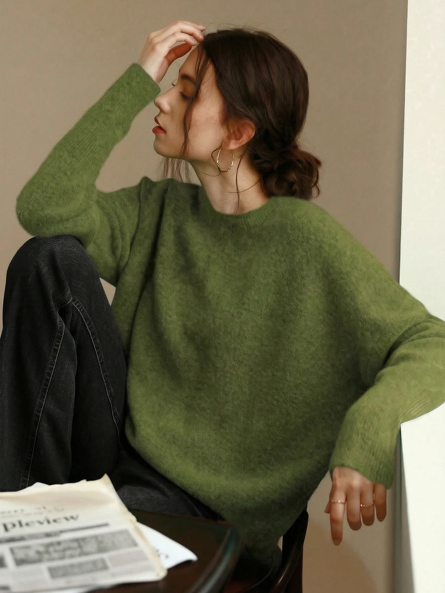 Knit Mix 优雅女士针织法式通勤毛衣,休闲宽松长袖圆领套头衫,适合秋冬季、圣诞节、感恩节、新年、情人节等节日穿着,也是返校季和秋季女装的理想之选。 - 墨綠色 - 查看 1