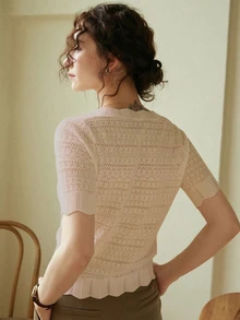 Knit Mix 女士优雅休闲纯色镂空圆领短袖针织T恤，适合春夏穿着，日常、居家、办公、通勤皆宜。 - 卡其色 - 查看 2