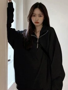 黑色