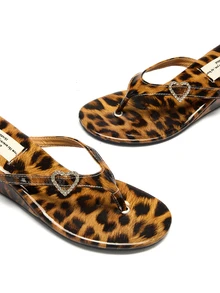 Trivaya Women's Brown Leopard Print Rhinestone Heart Decor Wedge Beach Sandals (Run Small, Slightly Rigid), Suitable For Beach Vacation, European And American Style Personalized Wedge Thong Sandals, Fashion Versatile Simple Lightweight Casual Flip Flops - Brown - View 5