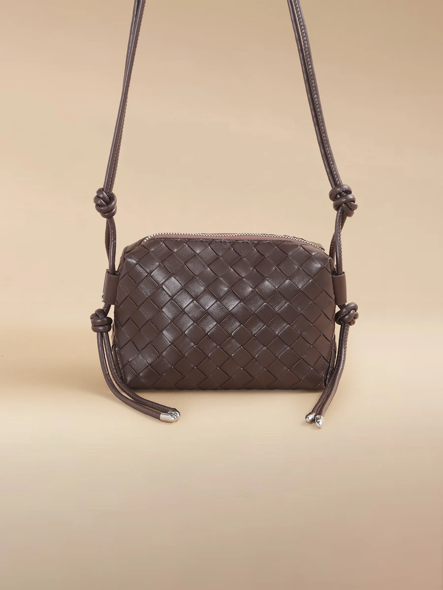 Glizzene New Embossed Woven Camera Bag, Fashion Versatile Shoulder Bag, Niche Lightweight Crossbody Bag, Knotted Strap Camera Bag - Coffee - View 1