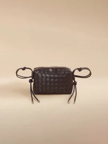 Glizzene New Embossed Woven Camera Bag, Fashion Versatile Shoulder Bag, Niche Lightweight Crossbody Bag, Knotted Strap Camera Bag - Coffee - View 4