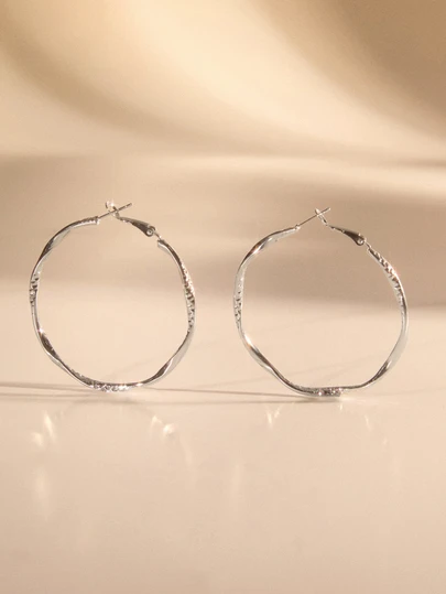 Etoivie 1pair Fashionable Twist Detail Hoop Earrings For Women For Daily Decoration
