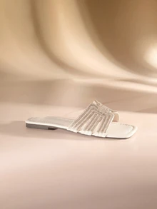 Etoivie Sandalias planas con tira tipo deslizante de mujer con lentejuelas brillantes y estilo de lujo, sandalias de verano cómodas de tacón plano y punta redonda, versátiles para primavera/verano - Blanco - Ver 4