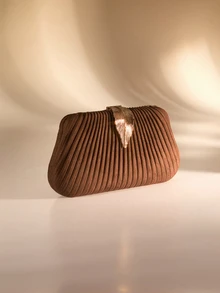Etoivie 【Shiny Evening Bag】女款巧克力棕色麂皮百褶手拿包，金屬葉片扣飾盒型包，時尚閃亮晚宴單肩/斜跨小方包，適合婚禮、派對、生日、舞會、萬聖節 - 巧克力棕 - 查看 5