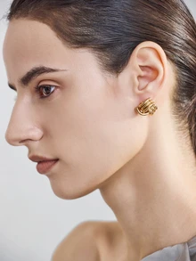 NobleVue 1 Pair Petite Versatile Striped Knot Stud Earrings, Suitable For Daily Wear For Women - Gold - View 3