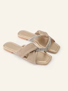Farahzel Sandalias glamorosas para mujer, sandalias deslizantes de satén con decoración de giro metálico y strass, atuendos de primavera y verano - Dorado - Ver 4