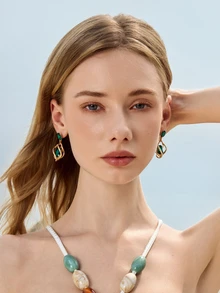 Glizzene 2pcs Geometric Green Gemstone & Diamond Drop Earrings For Women - Yellow Gold - View 1