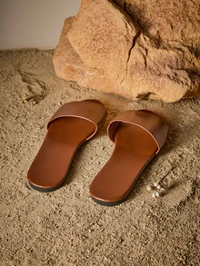 Tropiscape Sandalias vintage con correa y punta redondeada, pantuflas planas con suela gruesa antideslizante, atuendos de primavera y verano con estilo campestre, atuendo de verano - Marrón - Ver 3