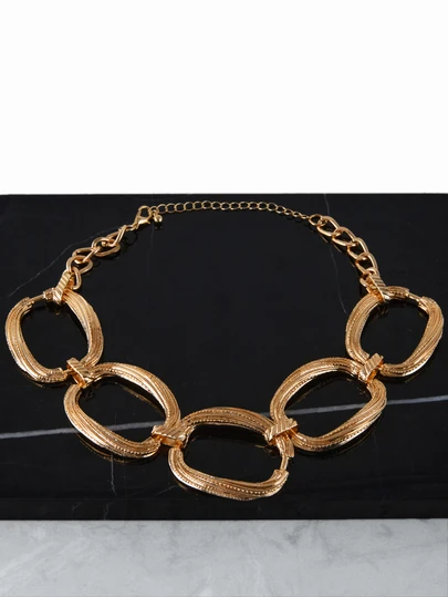 CHICVUE 1 European And American Hot Girl Style Thick Chain Neck Chain With High-End Feel, Metal Hollow Out Oversized Buckle Bone Chain, Niche Design Sense Choker