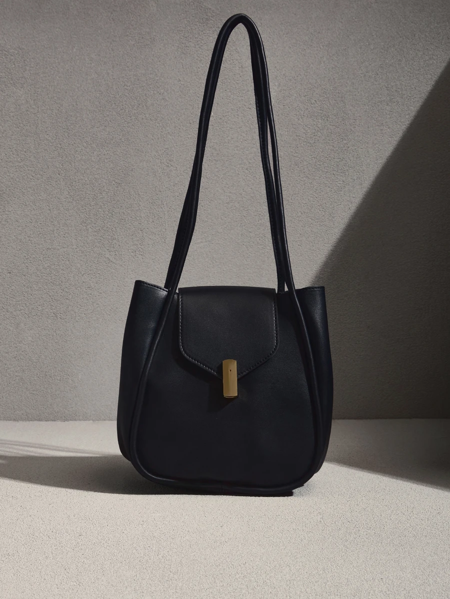 NobleVue New Fashion Women's Shoulder Bag, Made Of Classic Solid Color Waterproof PU Material, Magnetic Snap Closure Design, Large Capacity Shoulder Handbag, Multi-Functional Casual Commuter Bag, Suitable For Travel, Shopping, Commuting, Parties And Dates. - Black - View 1