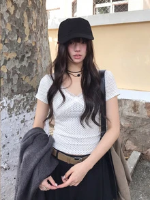 白色
