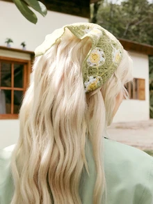 Hatastic French Vintage Bohemian Style Crochet Knitted Headband Women Cute Daisy Knit Triangle Scarf Headwrap Strawberry Floral Headscarf Fashionable Hippie Headband Used For Hair Decorations,Bandana Fall Winter Hair Band Hair Accessories For Women For Vacation Outfits Woman - Multicolor - View 2