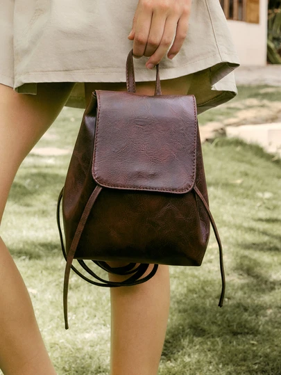 Hatastic Ba lô PU Hàn Quốc dung tích lớn, phong cách nghệ thuật tối giản độc đáo, thiết kế dây rút, vật dụng cần thiết cho kỳ nghỉ, du lịch, công sở, phù hợp làm cặp sách, ba lô học sinh, ba lô đi học, dung tích lớn, chống thấm nước, nhẹ, dễ mang theo, phong cách công sở thường ngày, phù hợp cho thanh thiếu niên, phụ nữ, sinh viên đại học, giáo viên, nhân viên văn phòng, lựa chọn lý tưởng cho năm học mới, đại học, công việc, kinh doanh, đi lại.