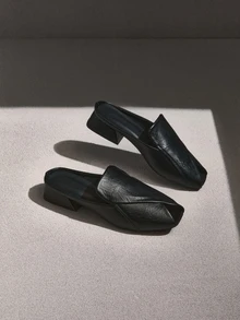 NobleVue Women Heeled Sandals - Hitam - View 4
